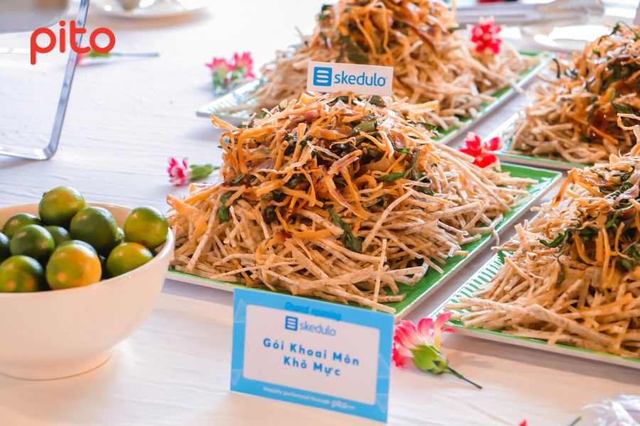 Goi-khoai-mon-kho-muc Gỏi khoai môn khô mực