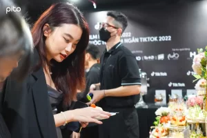 Thuong-thuc-tiec-Tiktok-event Thưởng thức tiệc Tiktok event
