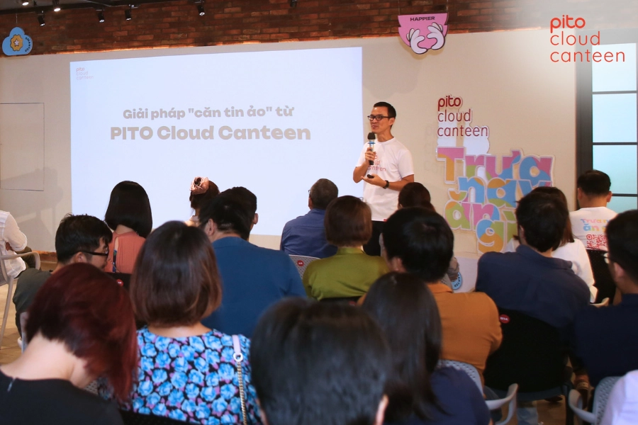 Chia-se-ve-com-trua-van-phong-o-cac-thoi-ky-PITO-Cloud-Canteen Chia sẻ về cơm trưa văn phòng ở các thời kỳ - PITO Cloud Canteen