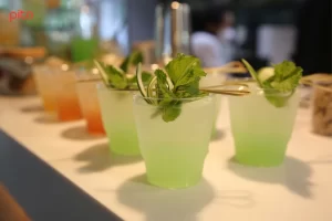 Mocktail làm từ rượu không cồn