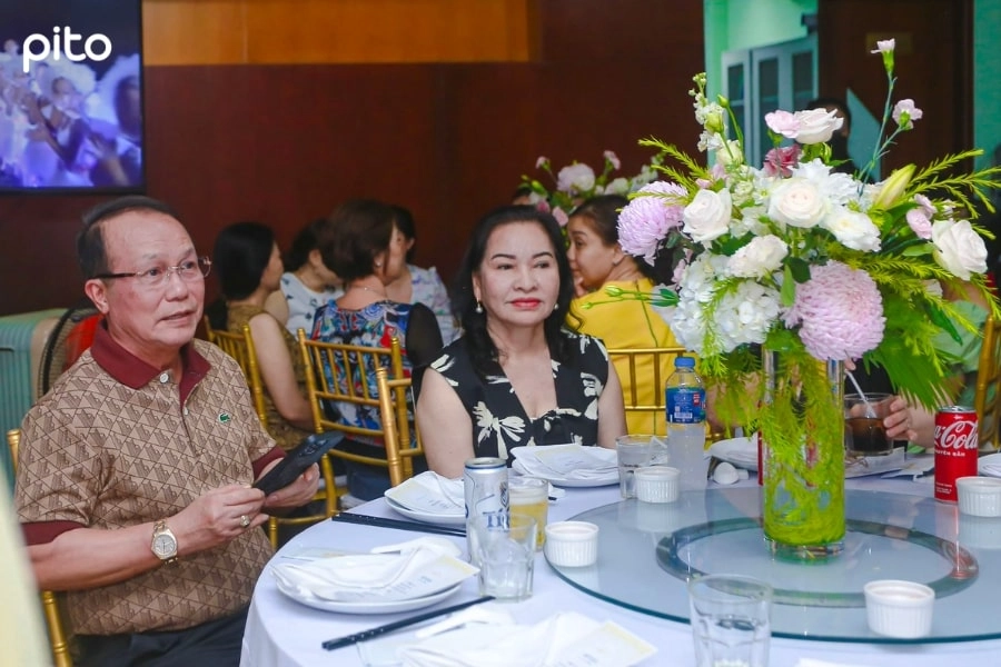 Tiec-ban-binh-dan (2)-min Đặt tiệc bàn đẹp cho công ty, nhà máy, trường học