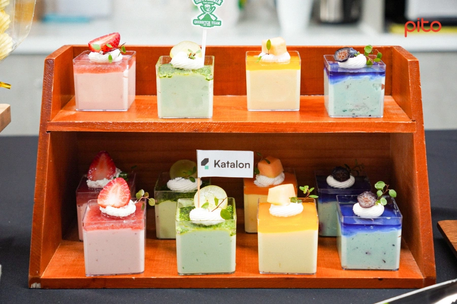 Bánh mousse lạnh trong tiệc Tea Break tại Katalon