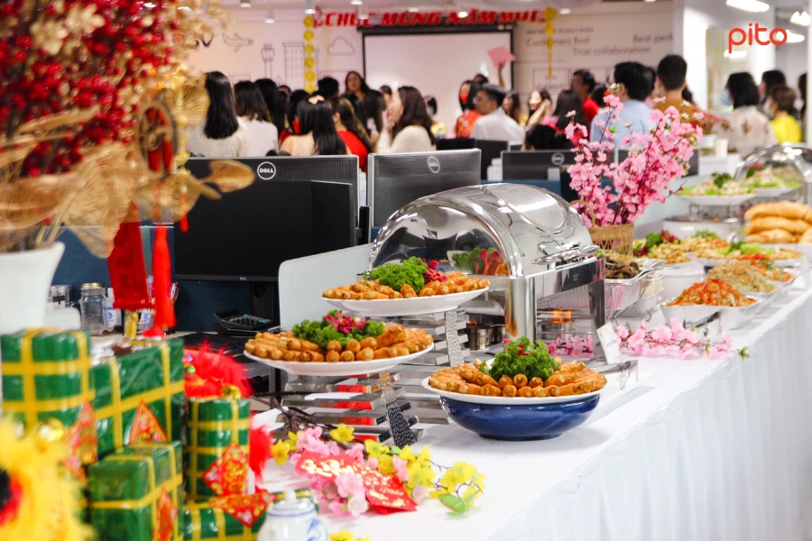 Tiệc Buffet thịnh soạn mừng tất niên