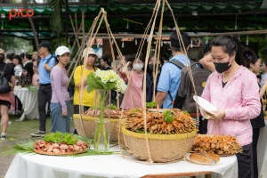 Quầy buffet thịnh soạn của sự kiện teambuilding BELSYSTEM24