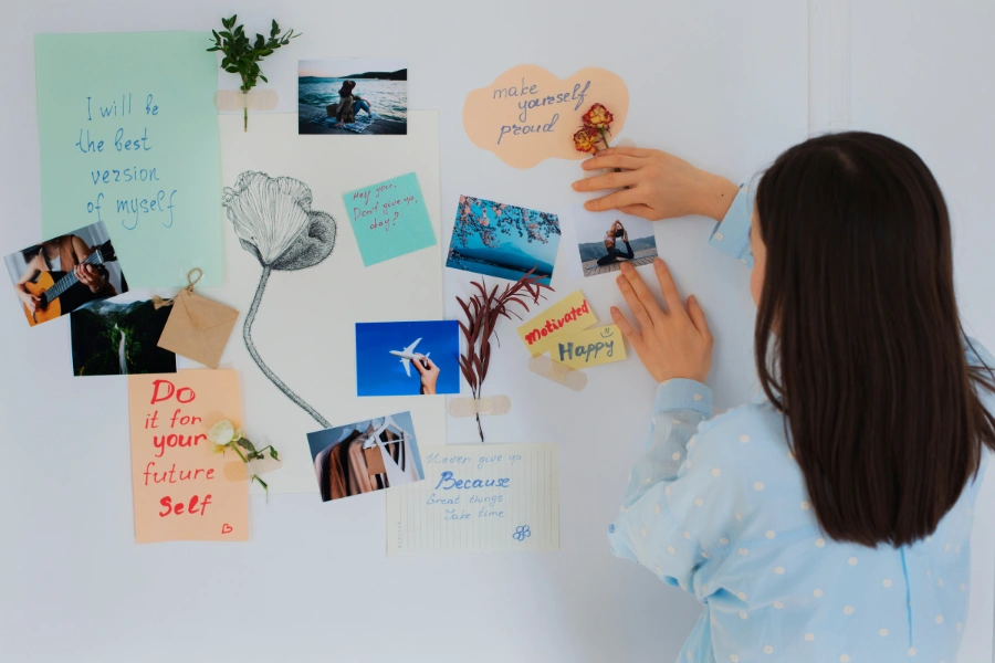 Khai bút vẽ “vision board” cùng đồng nghiệp