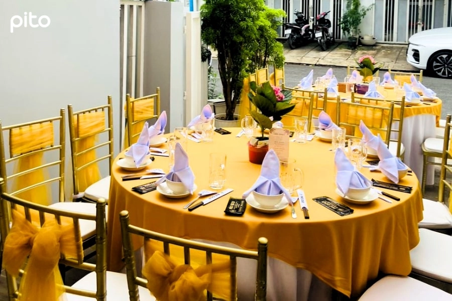 tiec-ban-tieu-bieu Đặt tiệc bàn đẹp cho công ty, nhà máy, trường học
