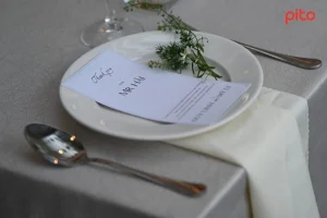 ban-an-cho-tiec-private Bàn ăn cho tiệc private