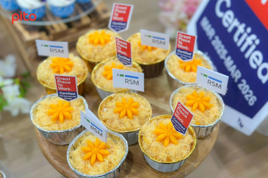 Bánh bông lan trứng muối