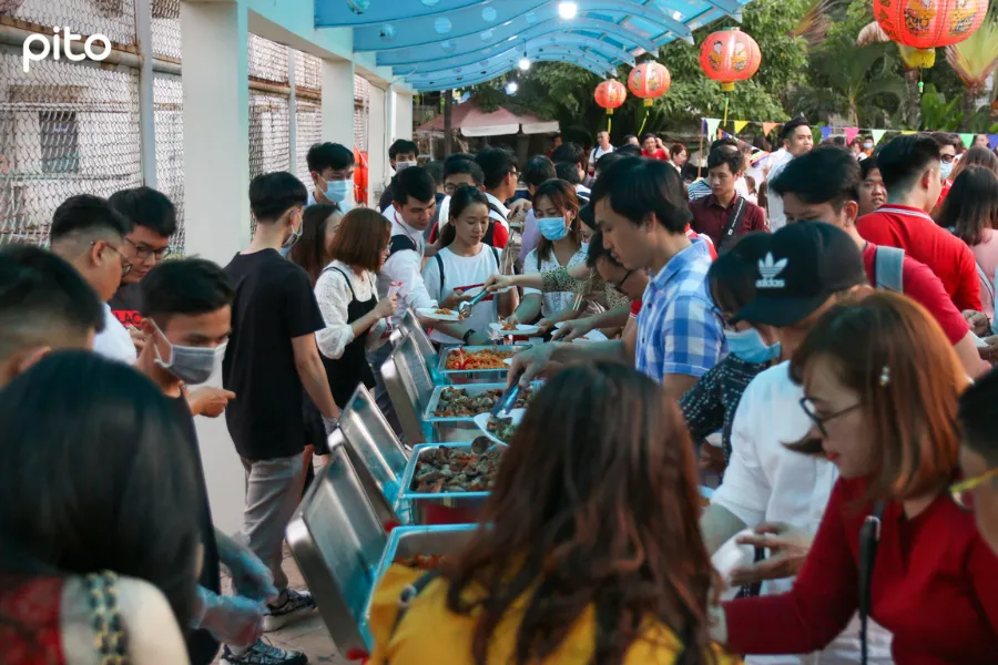 tiec-buffet-tieu-bieu (8) Đặt tiệc Buffet, tiệc mặn, tiệc trưa cho công ty