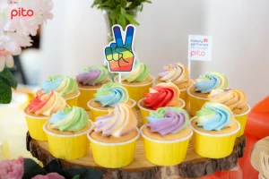 Banh-cupcake-cau-vong Bánh cupcake cầu vồng