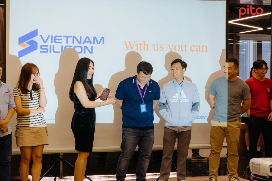 Vinh danh Top 6 X-Factor đầu tiên
