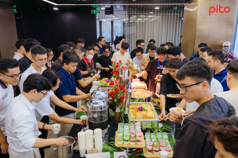 Layout tiệc tròn thú vị 