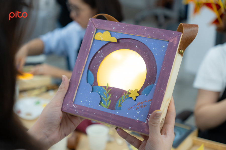 Workshop làm lồng đèn gỗ
