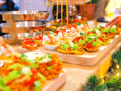 ban-tiec-canape-lung-linh-PITO Tiệc canape lung linh