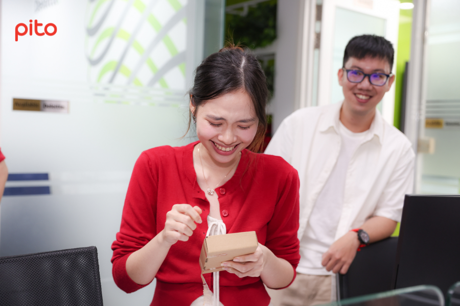 Tang-qua-giang-sinh Tặng quà giáng sinh