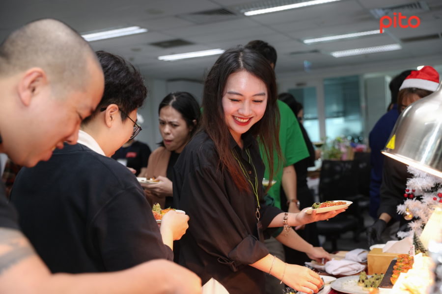 Tiec-giang-sinh Tiệc giáng sinh