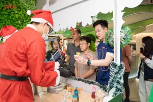 Live station xe kem giáng sinh