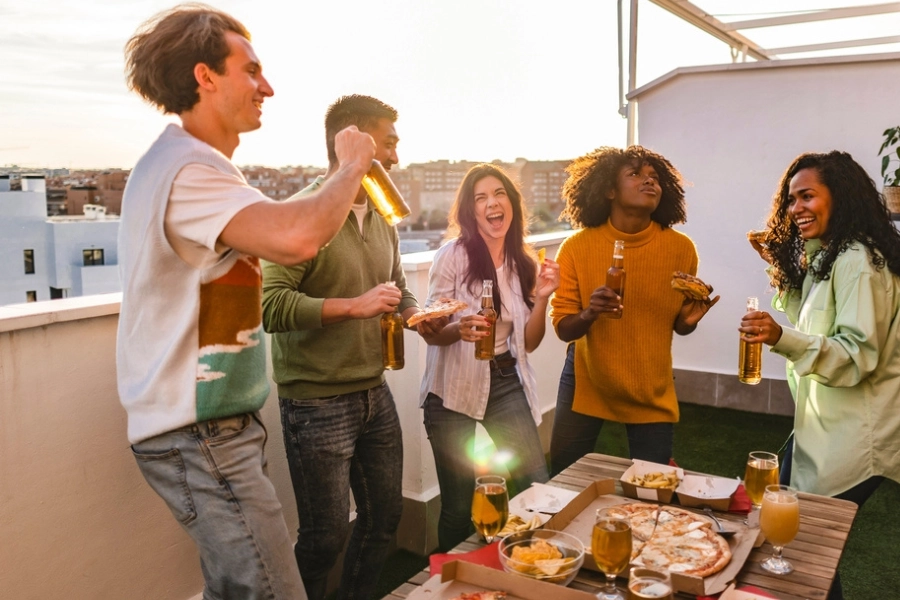 Tiệc tất niên sân thượng