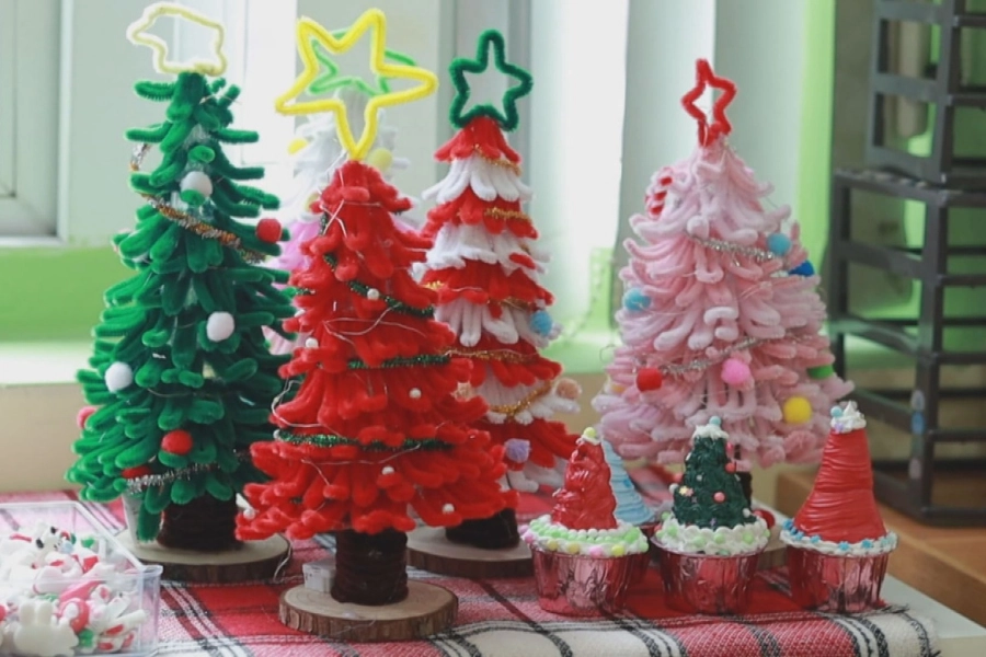 Workshop-lam-cay-thong-bang-kem-nhung Workshop làm cây thông bằng kẽm nhung