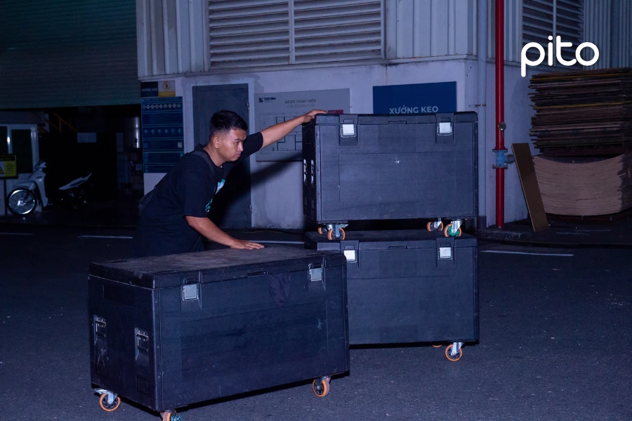 van-chuyen-don-dep-sau-tiec Thu dọn tiệc trong đêm