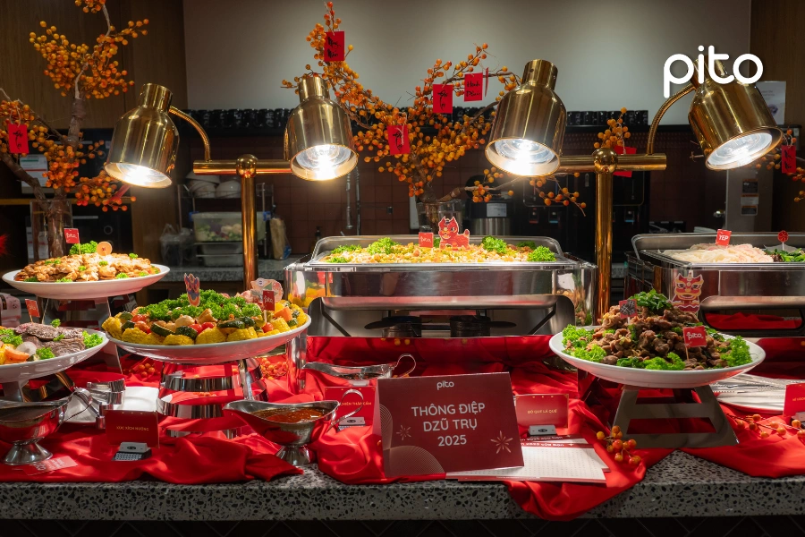 Bàn tiệc buffet chỉn chu và sang trọng