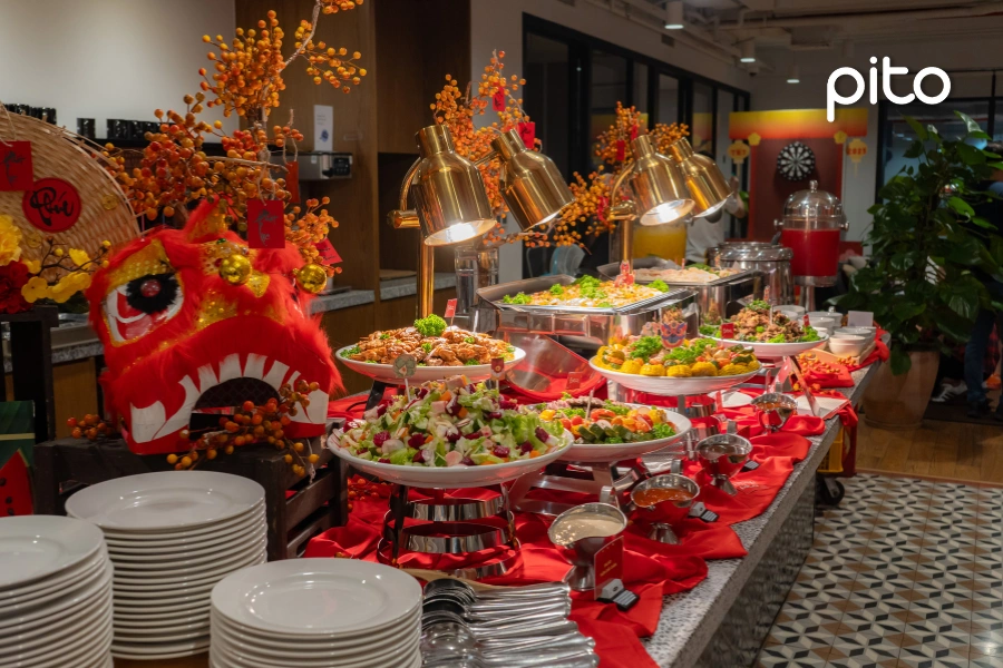 ban-tiec-tat-nien-ATEAM Bàn tiệc tất niên sang trọng tại văn phòng ATEAM